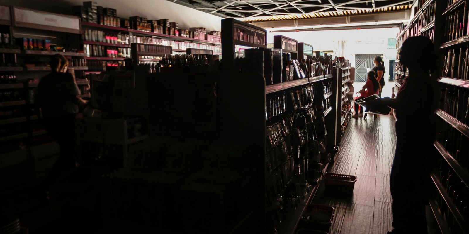 Centro de São Paulo está sem luz elétrica nesta terça-feira