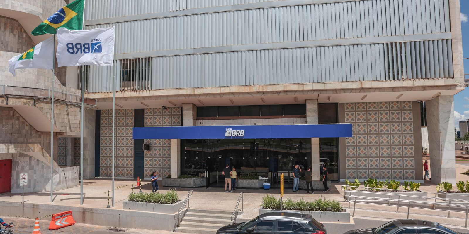 Justiça suspende uso de terrenos como garantia de capitalização do BRB